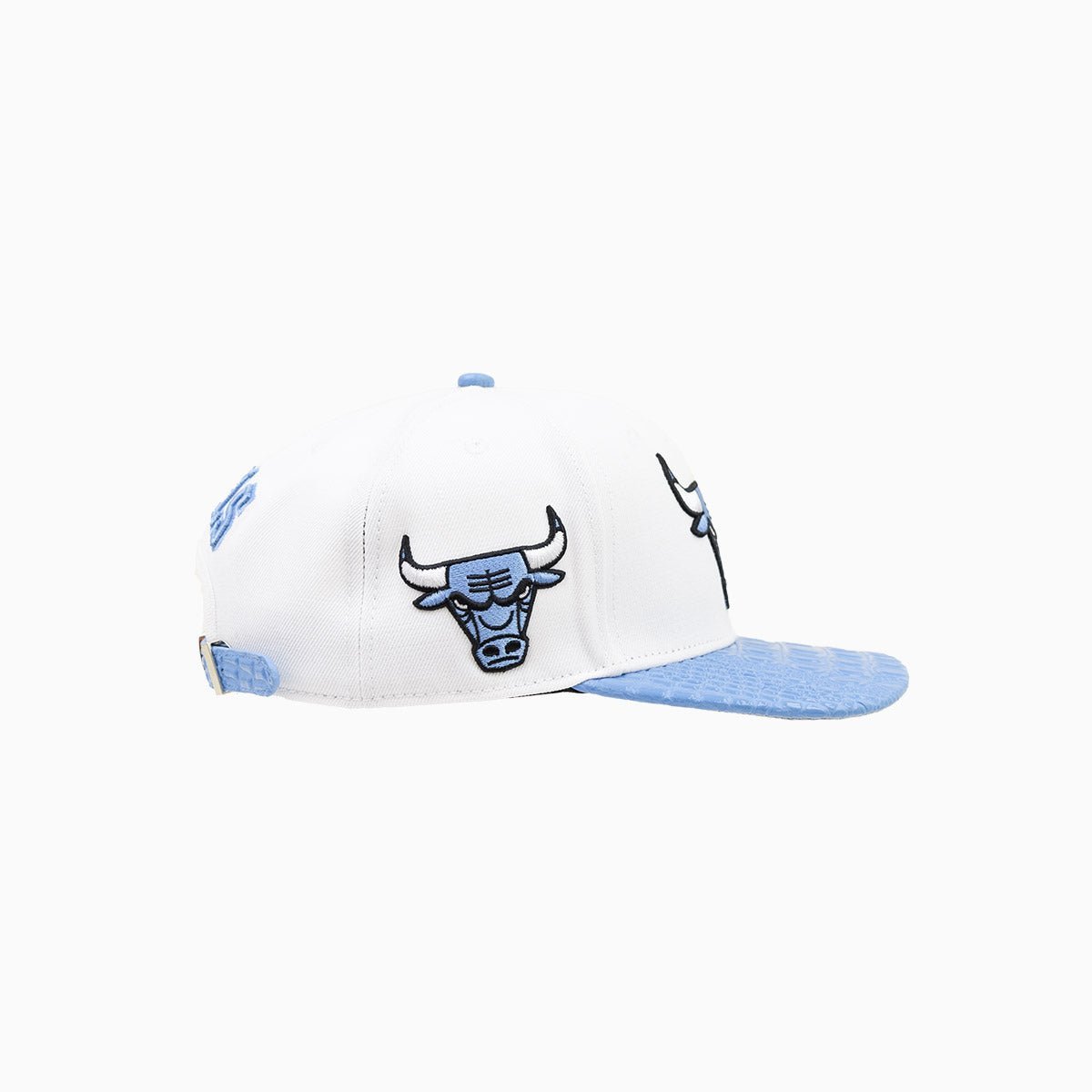 Chicago Bulls NBA Leather Visor Wool Snapback Hat - Image 3