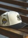 NEW ERA 9FORTY A-FRAME NEW YORK YANKEES WORLD SERIES 1999 TWO TONE / GREY UV SNAPBACK